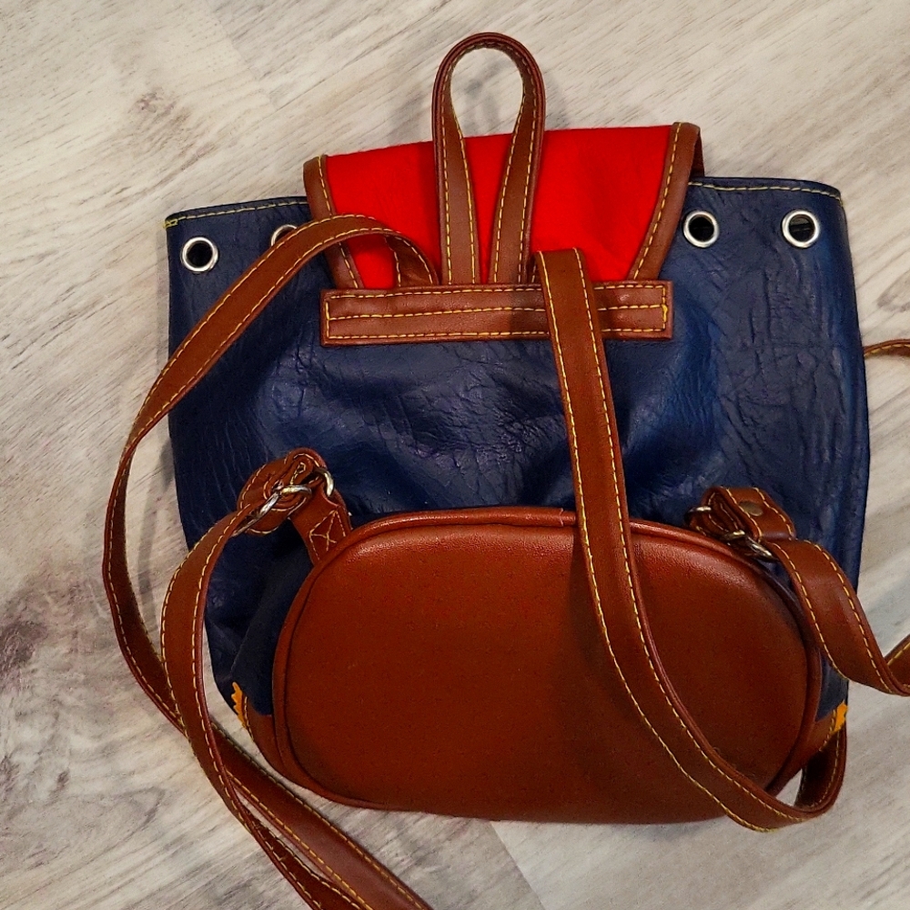 Hampton back pack - Picture 3 of 7